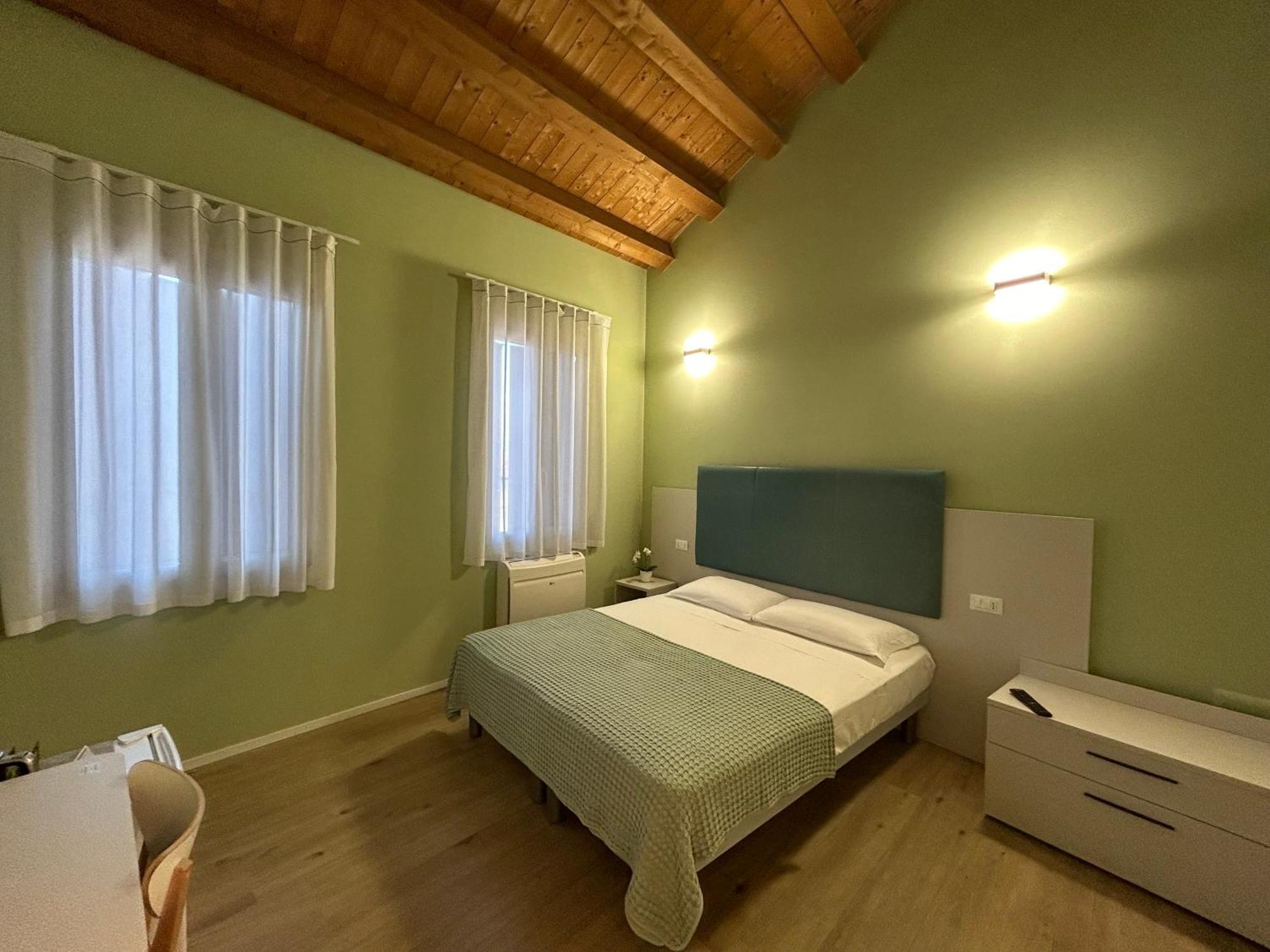 Laguna Blu Mestre Venezia Екстериор снимка
